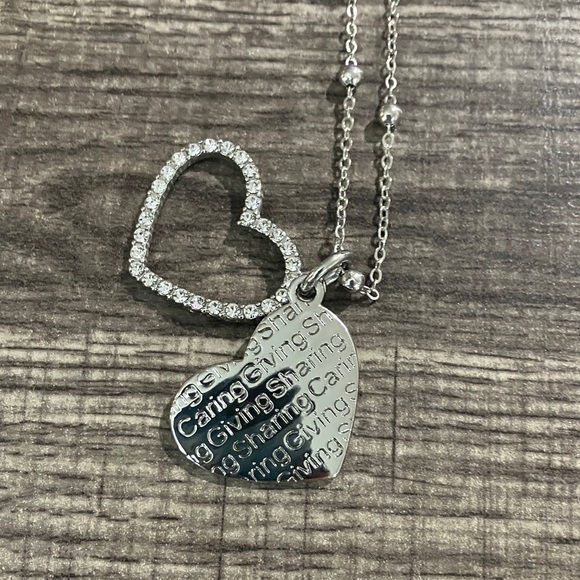 Elegant Silver Heart Pendant Necklace - Picture 2 of 5